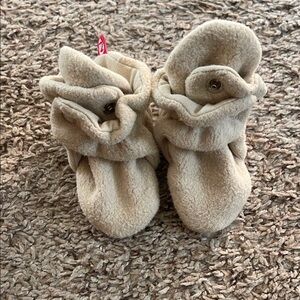 Zutano Cream Baby Booties